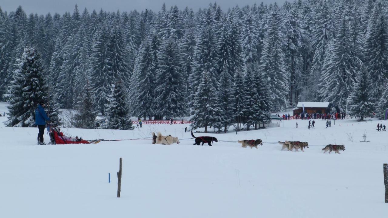 La Grange De Haute-Joux Les Fourgs Eksteriør bilde
